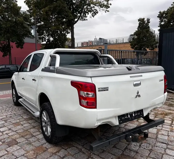 Mitsubishi L200 2018 photo 5