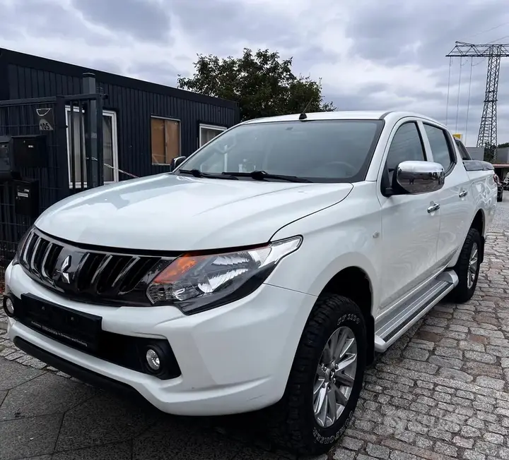 Mitsubishi L200 2018 photo 3