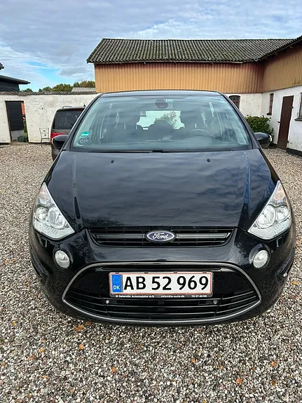 Ford S-Max 2012 photo 3