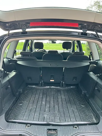 Ford S-Max 2012 photo 5