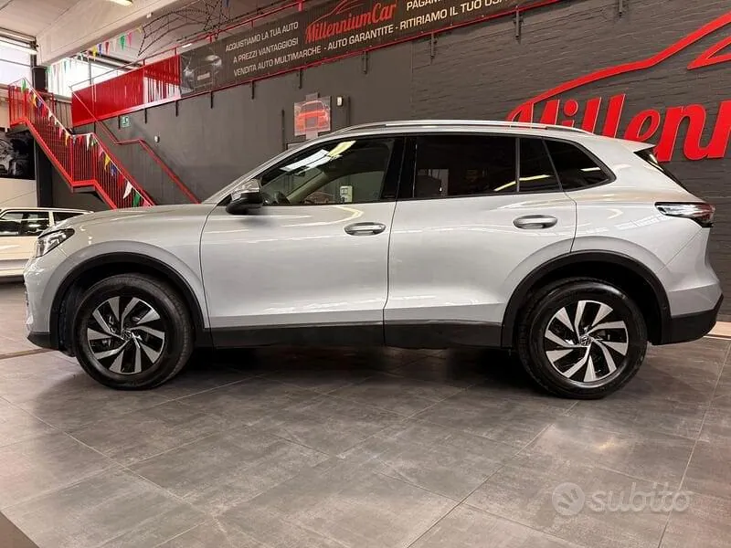 Volkswagen Tiguan 2024 photo 5
