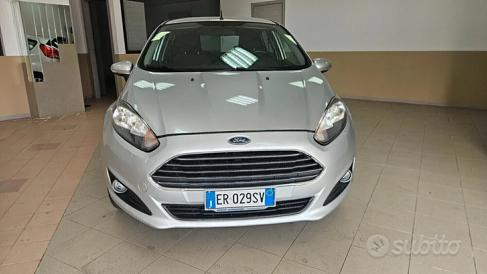 Ford Fiesta 2013 photo 2