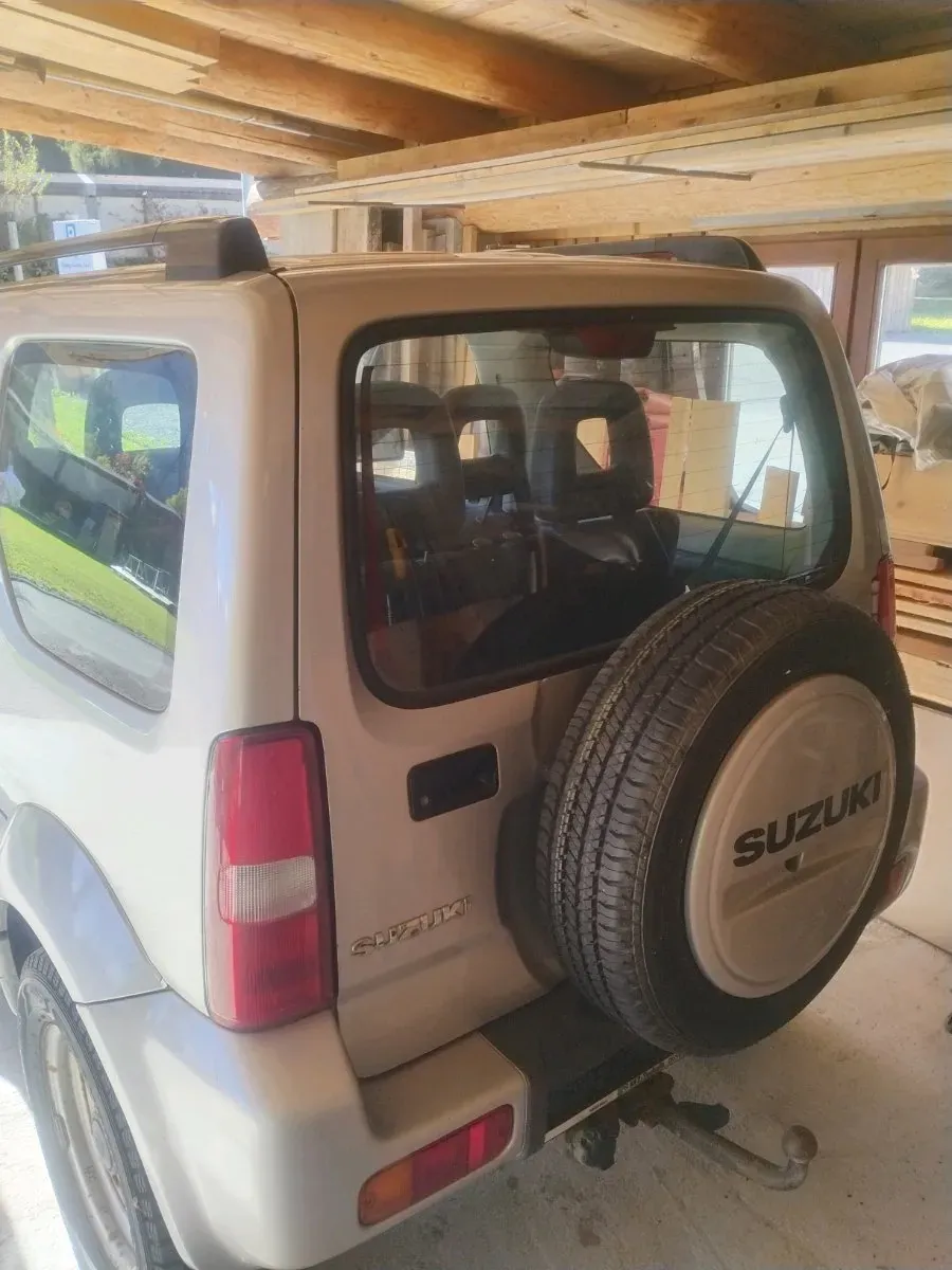 Suzuki Jimny 2007 photo 2