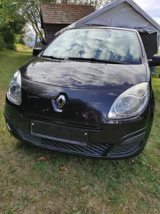 Renault Twingo 2010 photo 2