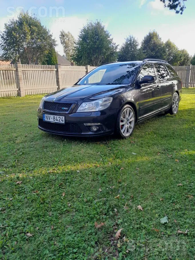 Skoda Octavia 2010 photo 4