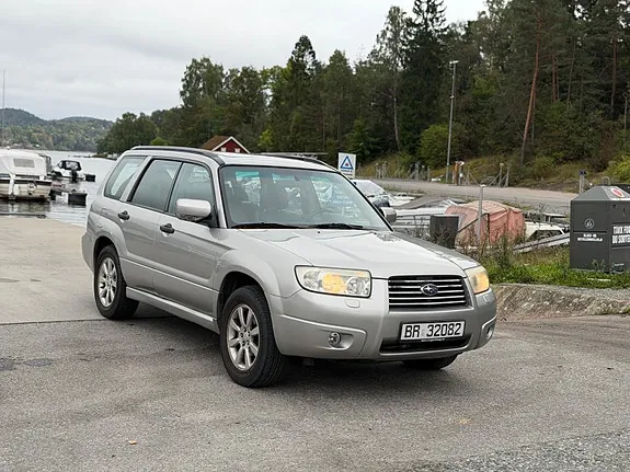 Subaru Forester 2006 photo 3