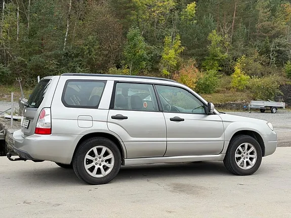 Subaru Forester 2006 photo 5