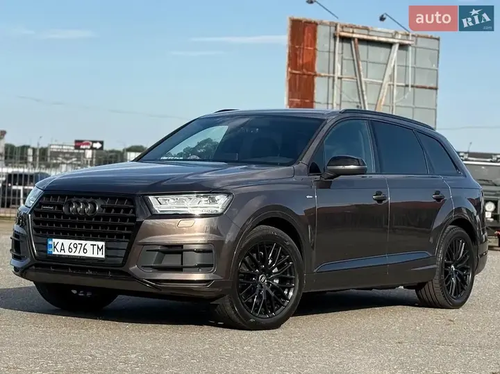 Audi Q7 2016 photo 4