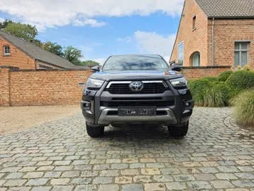 Toyota Hilux 2021 photo 2