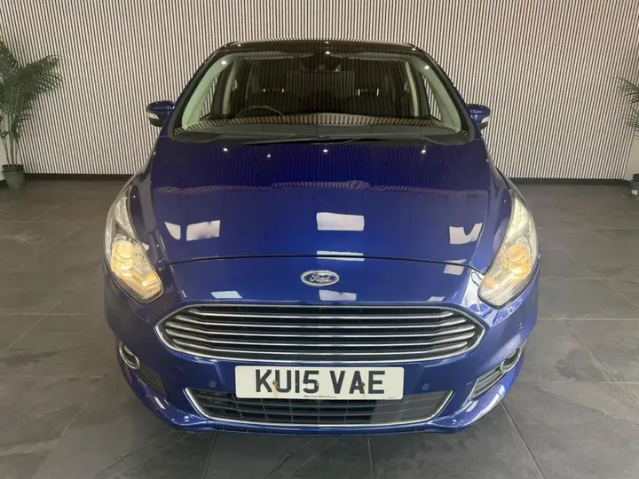 Ford S-Max 2015 photo 2