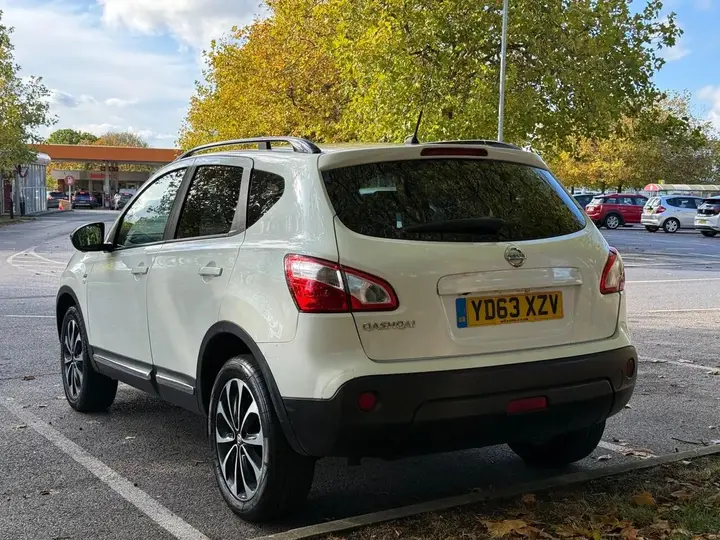 Nissan Qashqai 2013 photo 5