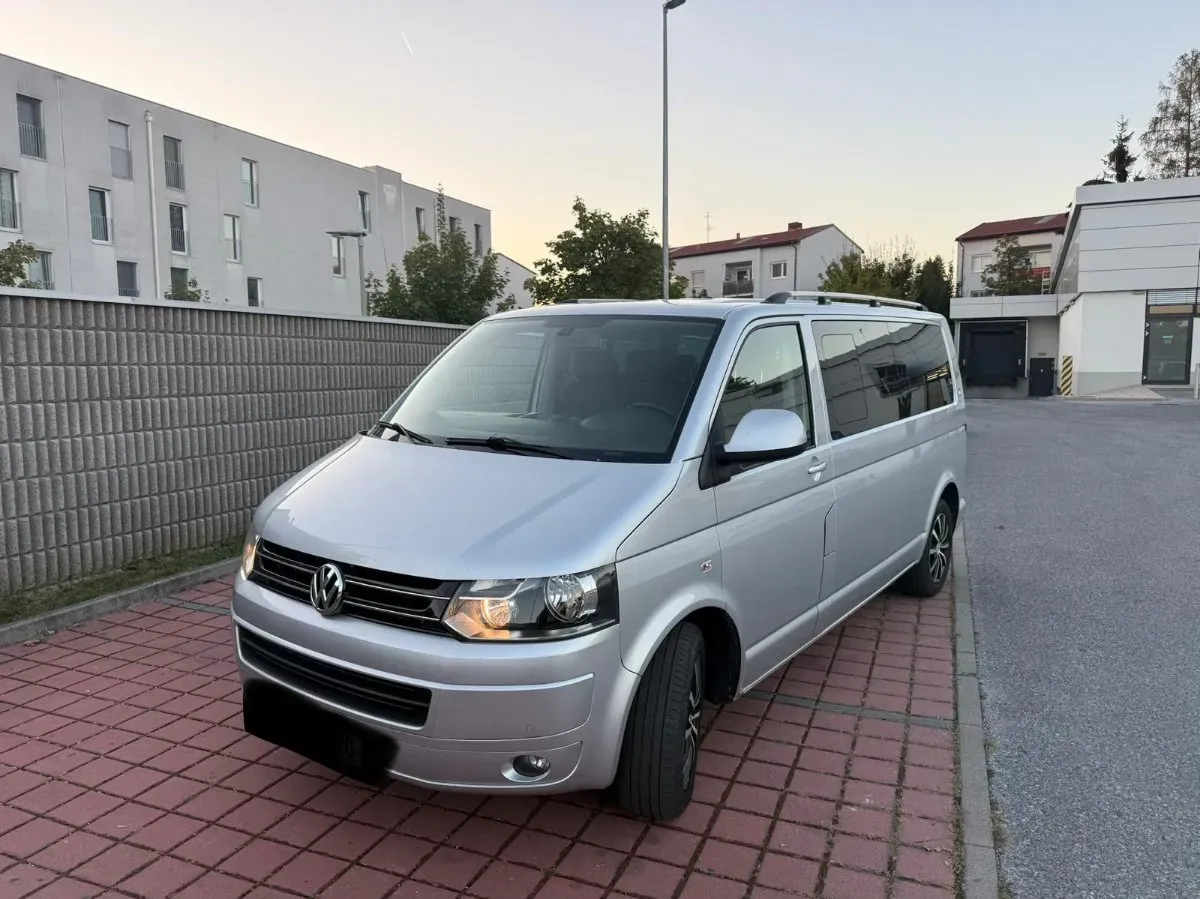 Volkswagen Caravelle