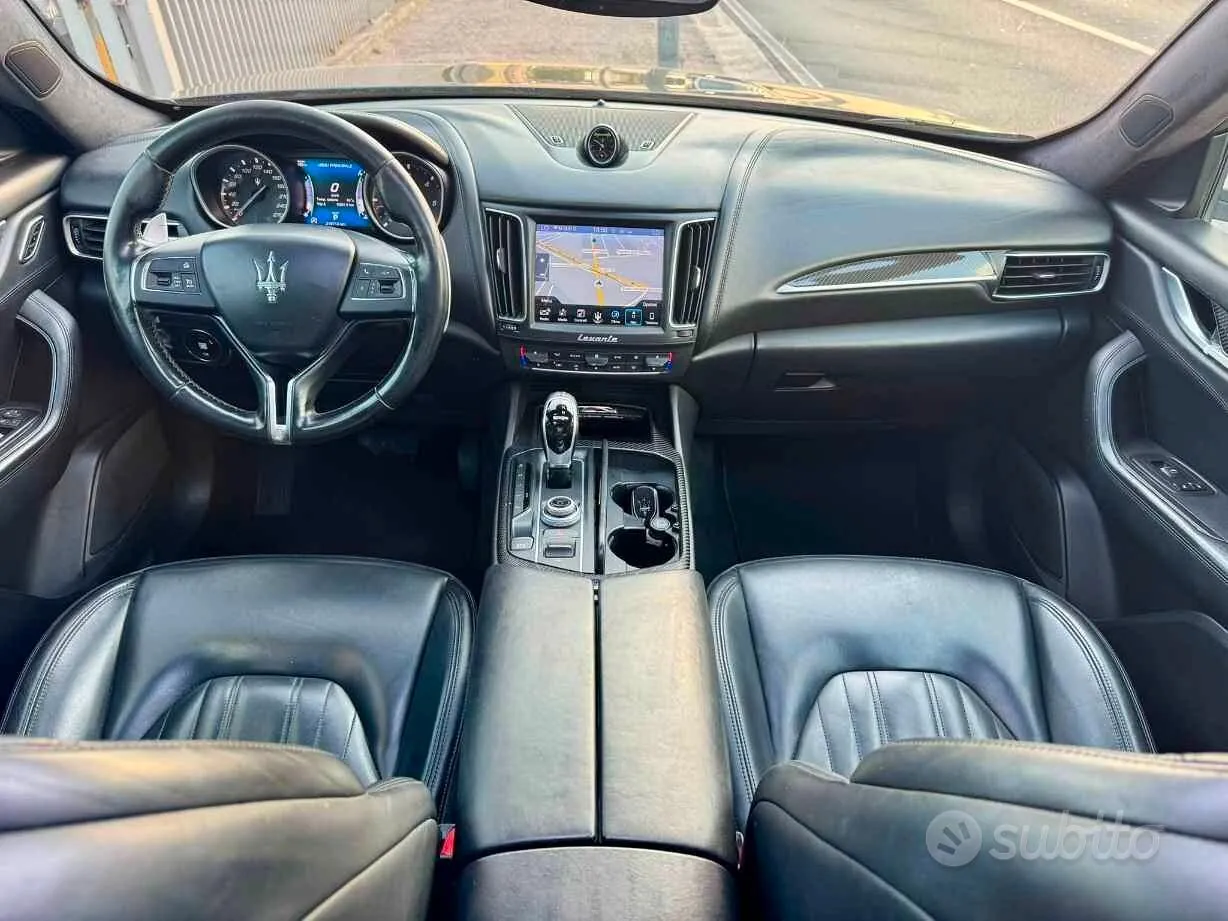 Maserati Levante 2016 photo 2