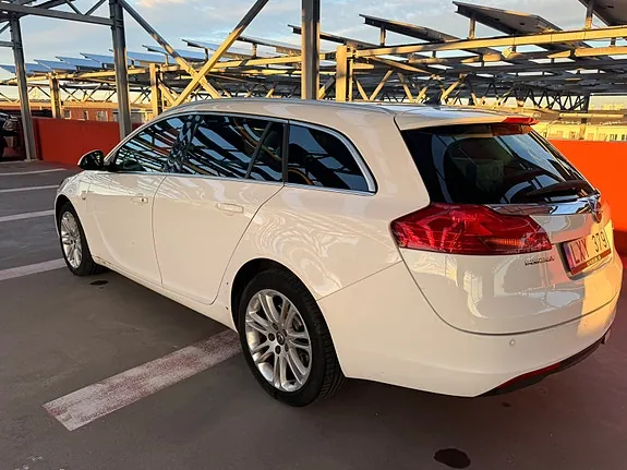 Opel Insignia 2011 photo 2
