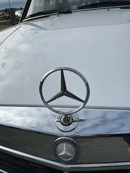 Mercedes-Benz 300 D 1985 photo 4