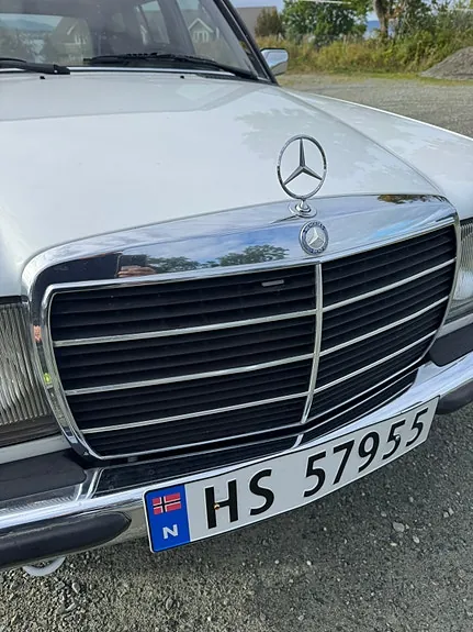 Mercedes-Benz 300 D 1985 photo 3