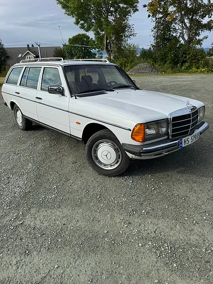 Mercedes-Benz 300 D