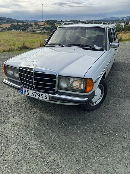Mercedes-Benz 300 D 1985 photo 2