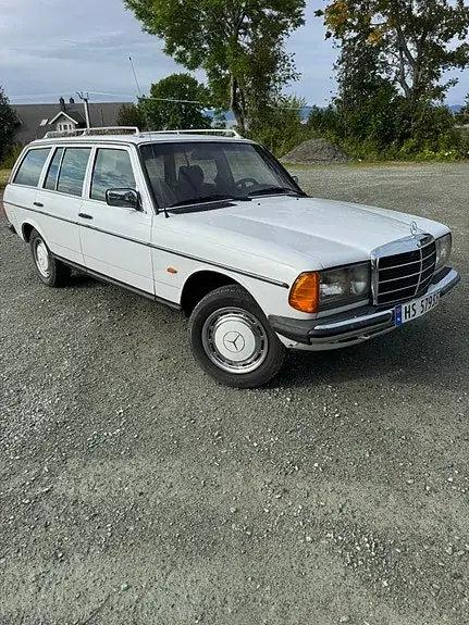 Mercedes-Benz 300 D