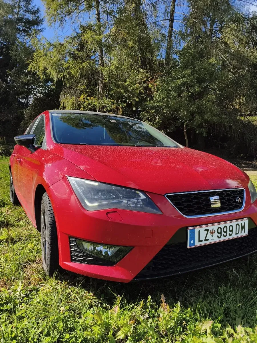 Seat Leon 2013 photo 3