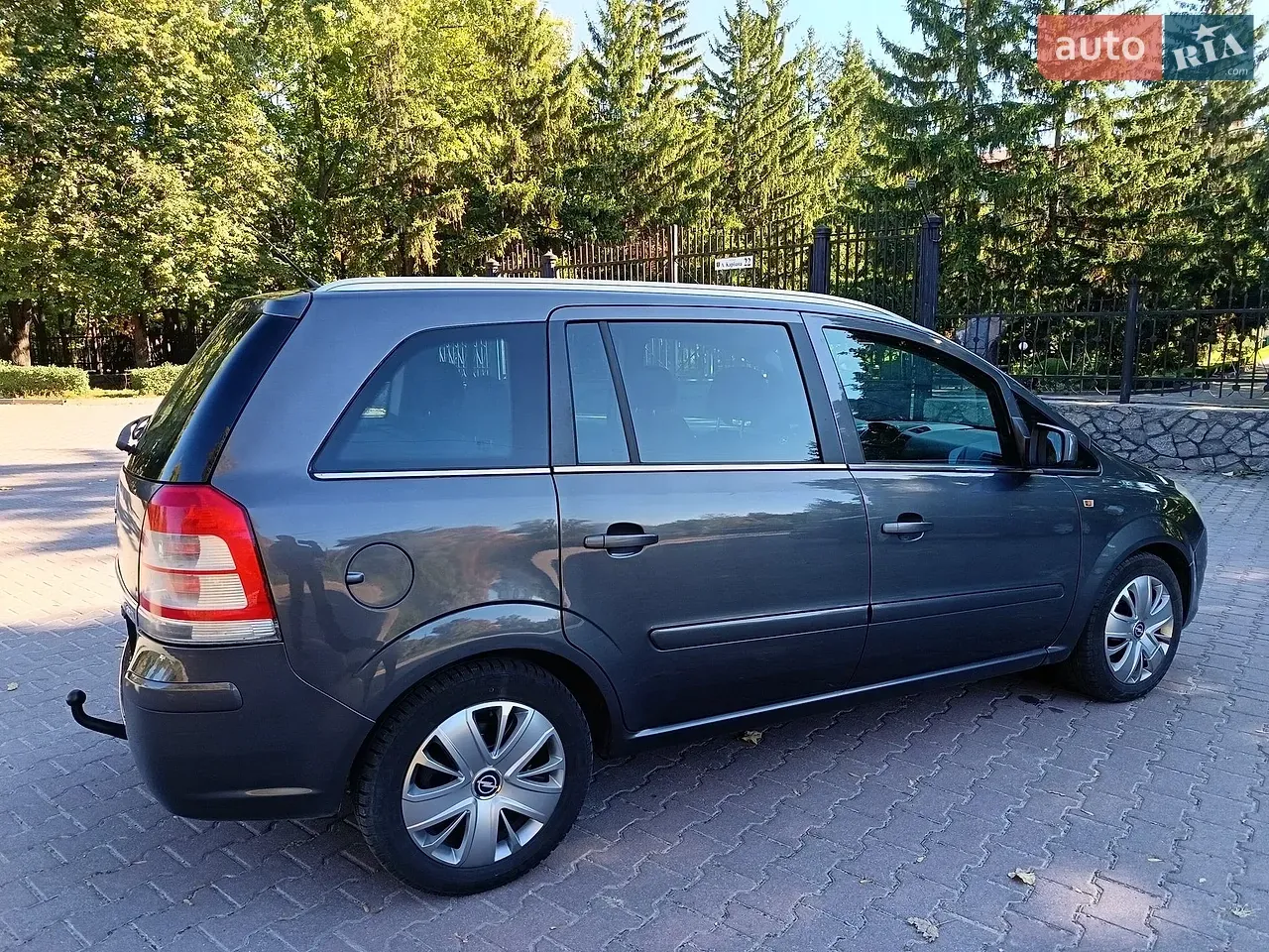 Opel Zafira 2010 photo 5