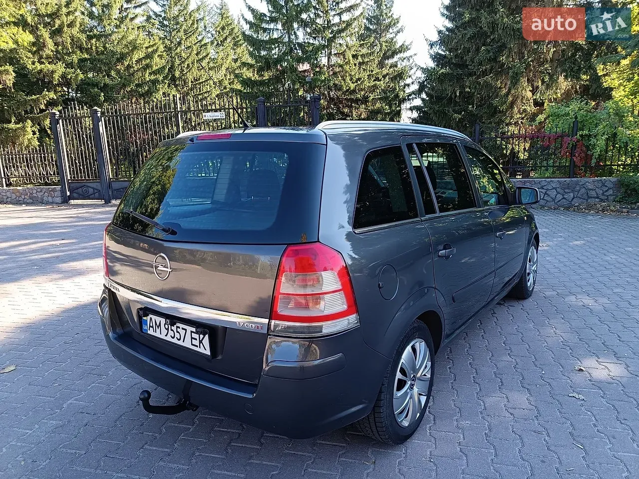 Opel Zafira 2010 photo 4