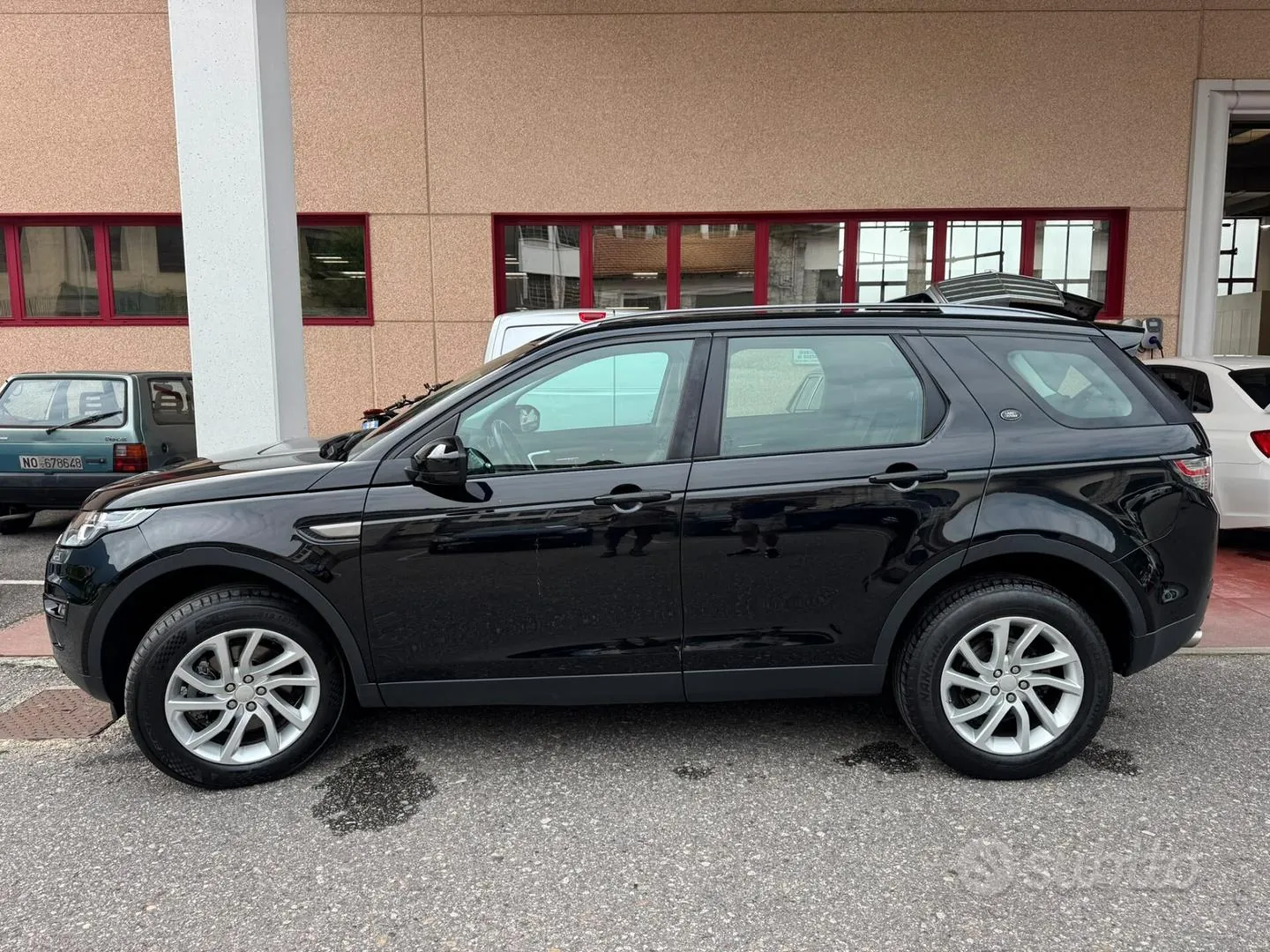 Land Rover Discovery Sport 2018 photo 4
