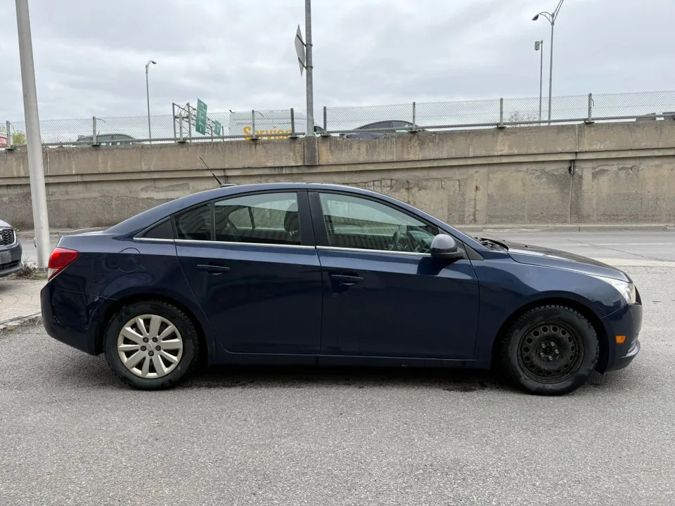 Chevrolet Cruze 2011 photo 4