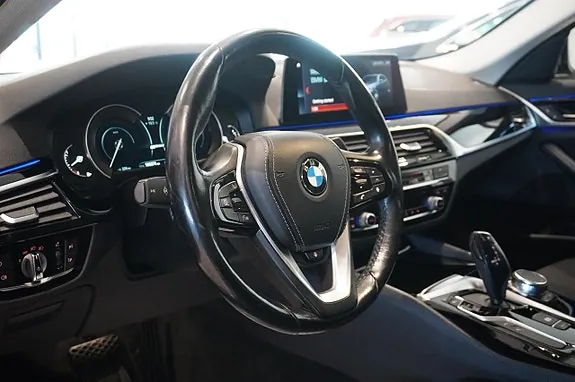 BMW 530E 2019 photo 2