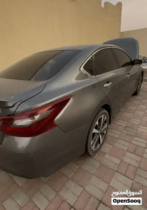 Nissan Altima