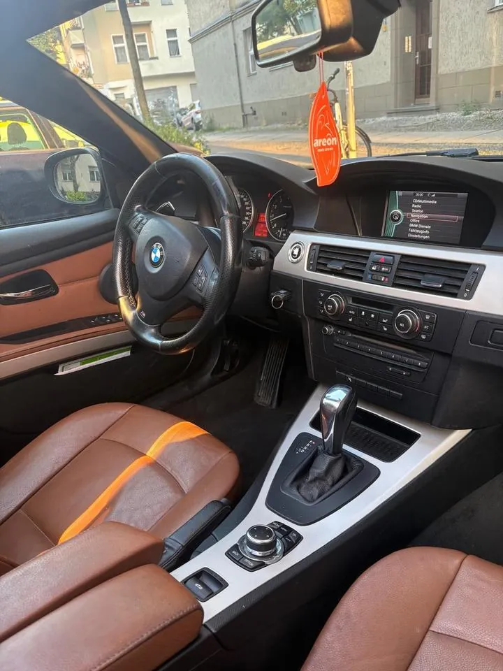 BMW 325I