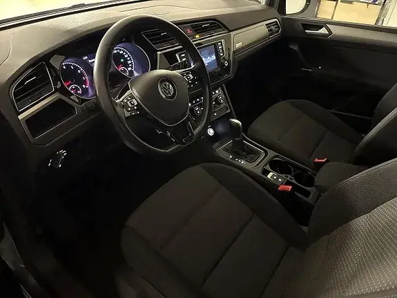 Volkswagen Touran 2017 photo 4
