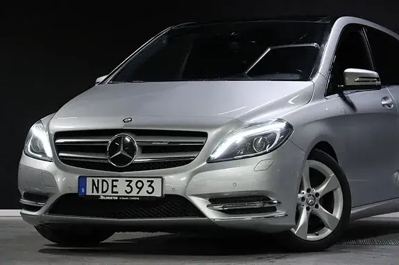 Mercedes-Benz B 200 2013 photo 4