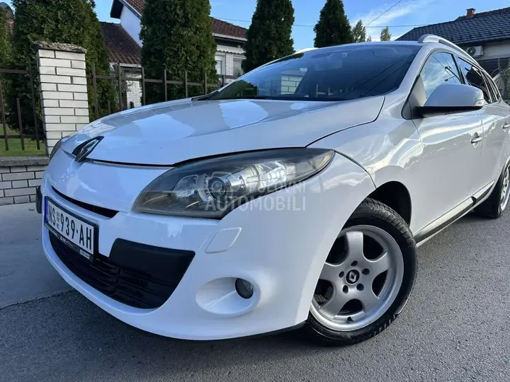 Renault Megane 2009 photo 2