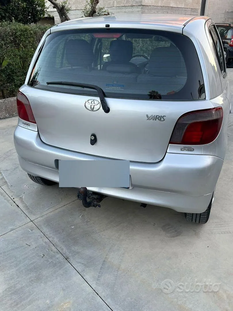 Toyota Yaris 2002 photo 3