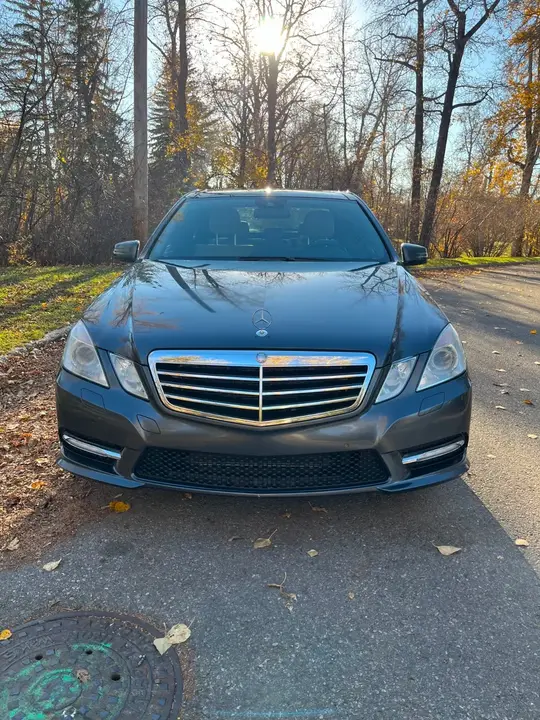 Mercedes-Benz E-Class 2012 photo 3