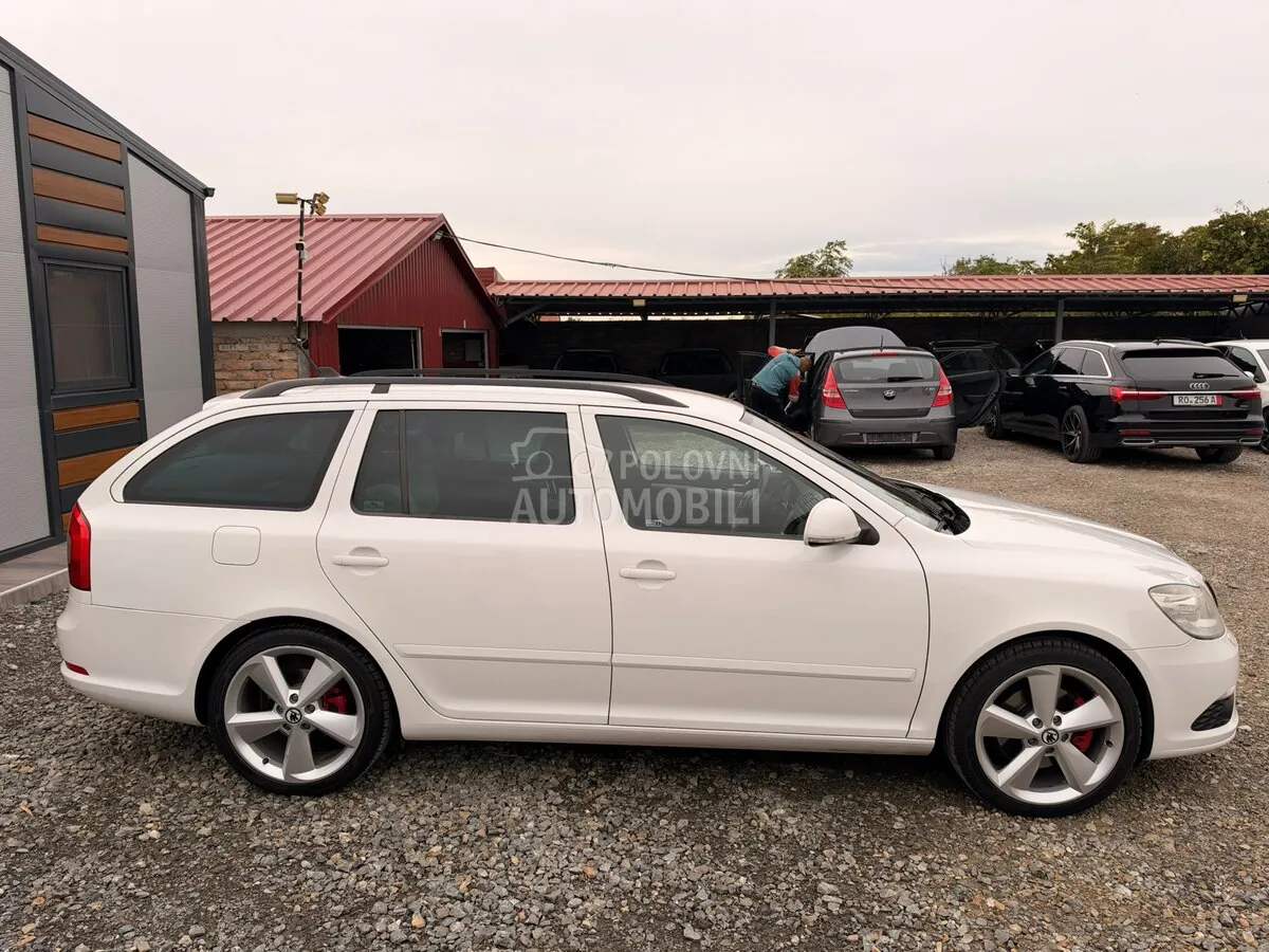 Skoda Octavia 2011 photo 4
