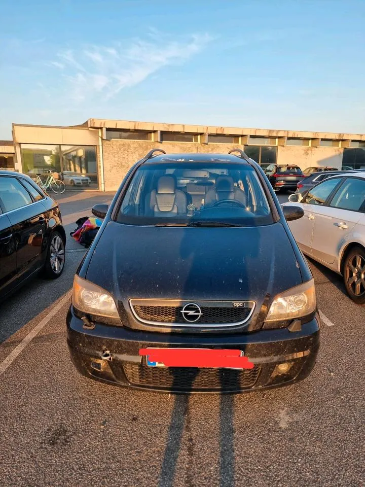 Opel Zafira A
