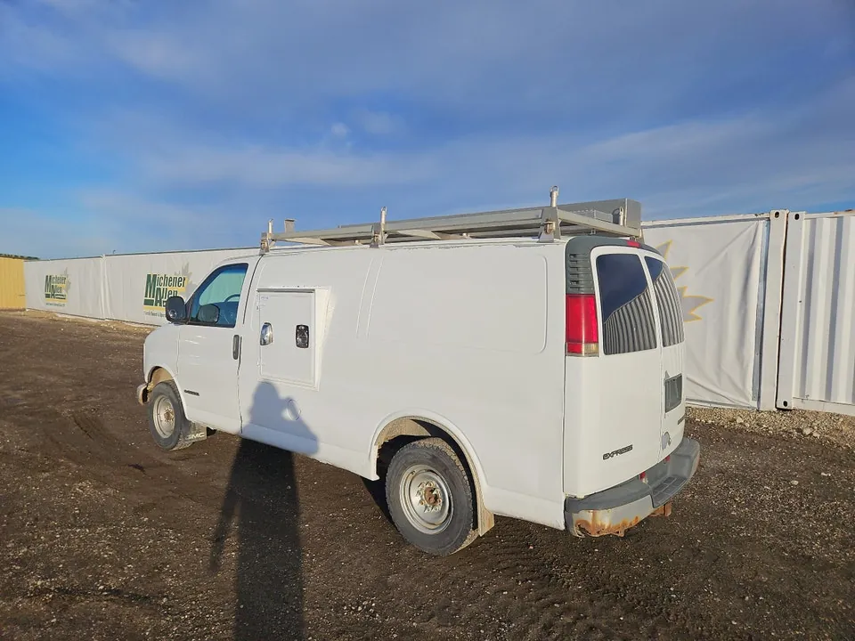 Chevrolet Express 2002 photo 3