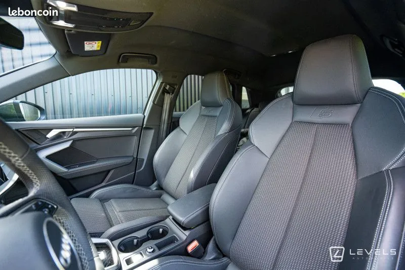 Audi A3 2024 photo 3