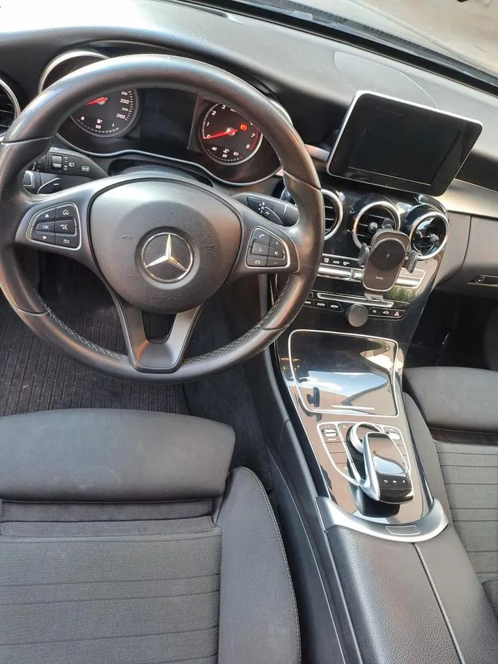 Mercedes-Benz C 200