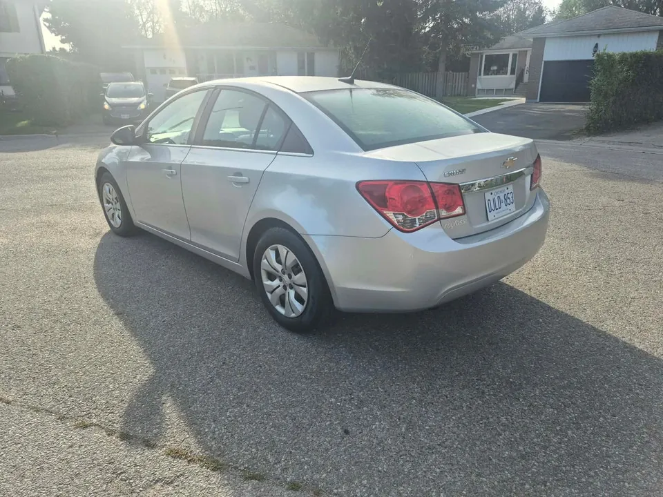 Chevrolet Cruze 2013 photo 2