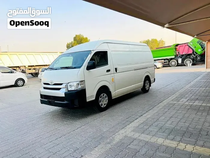 Toyota Hiace 2009 photo 5