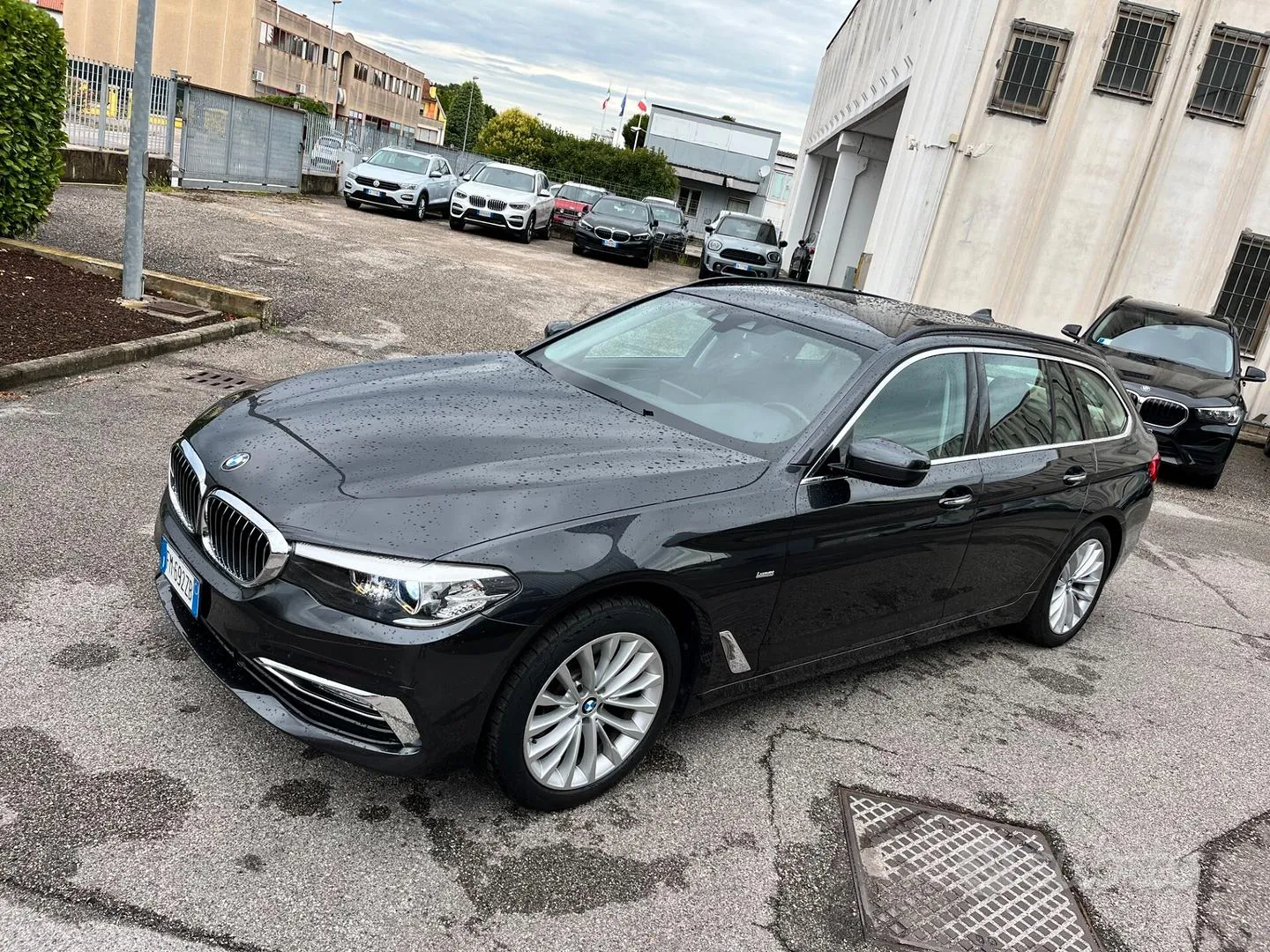 BMW 5 Series 2017 photo 2
