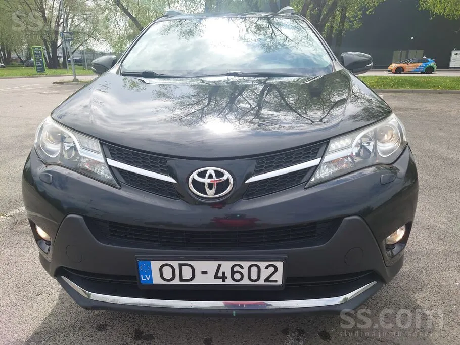 Toyota Rav4 2013 photo 2