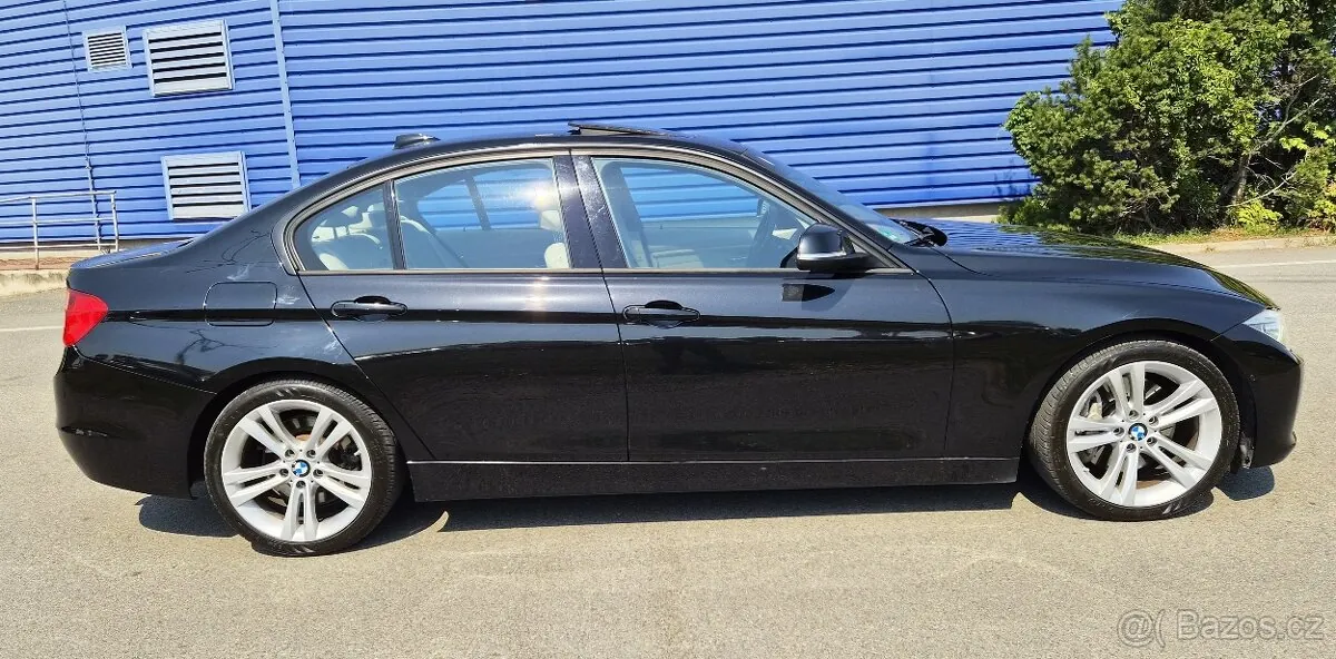 BMW 335I 2012 photo 4