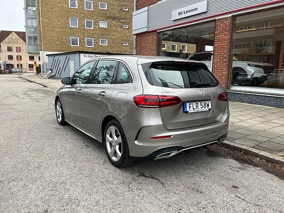 Mercedes-Benz B250 E 2021 photo 4
