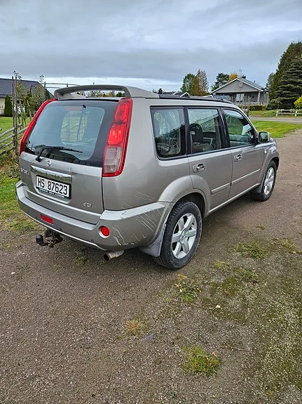 Nissan X-Trail 2004 photo 4