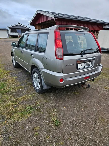 Nissan X-Trail 2004 photo 3