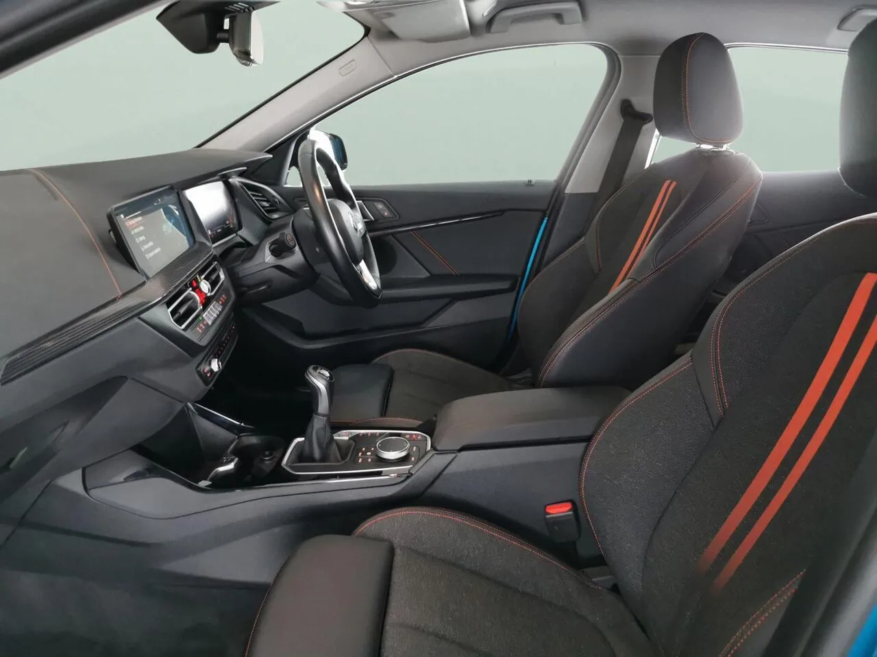 BMW 1 Series 2023 photo 4